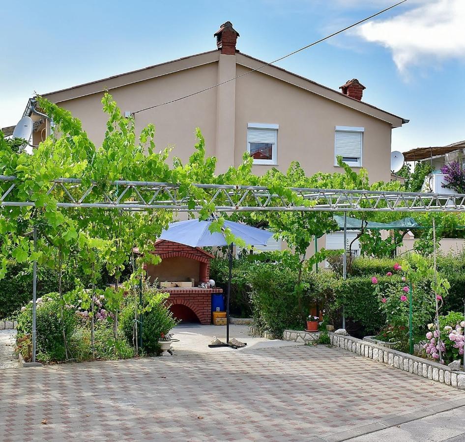 Apartmani Danijela Lopar Exterior photo